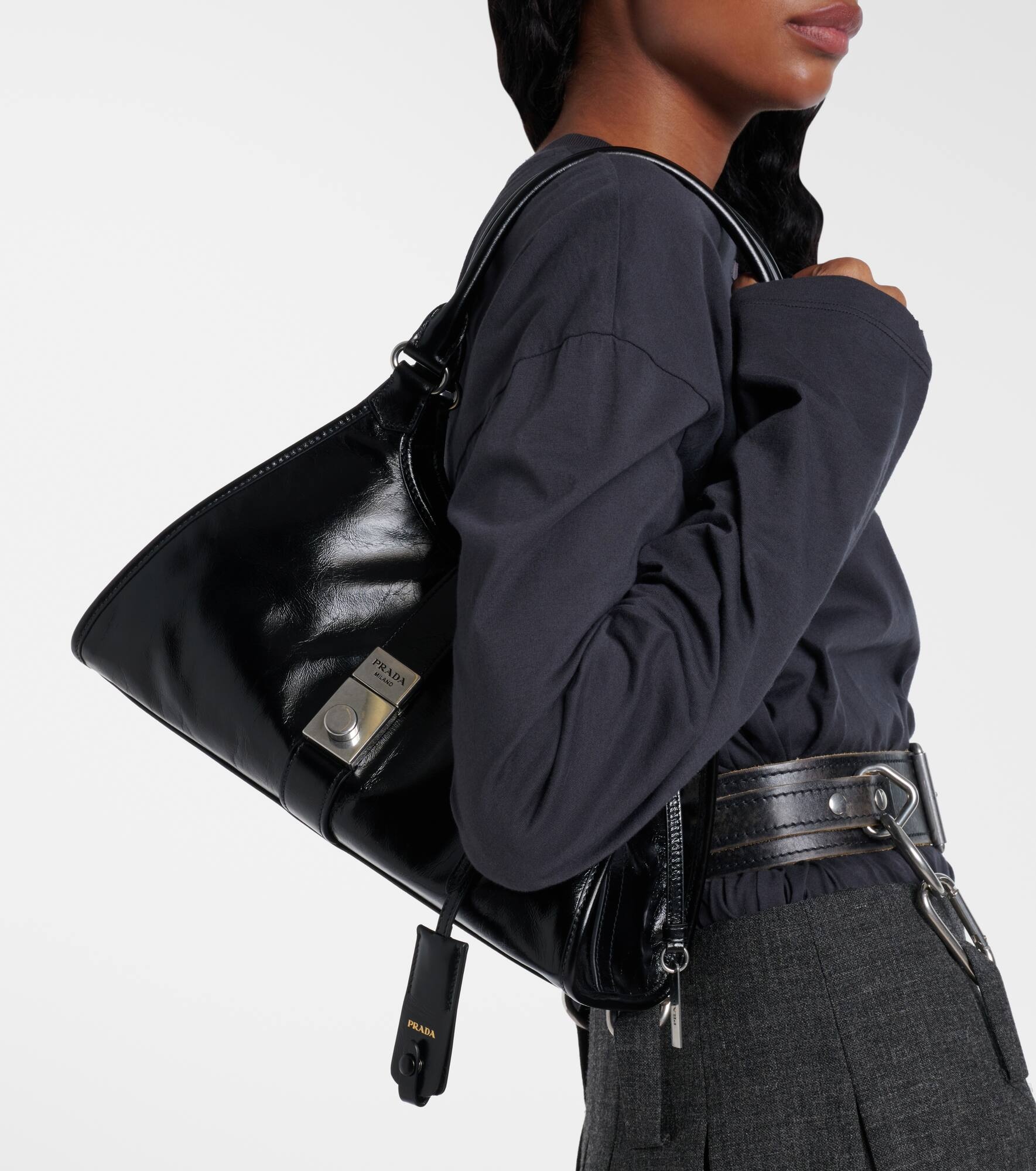 Medium leather shoulder bag - 2