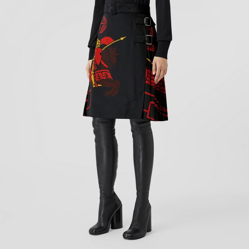 Equestrian Knight Design Print Belted Kilt 5