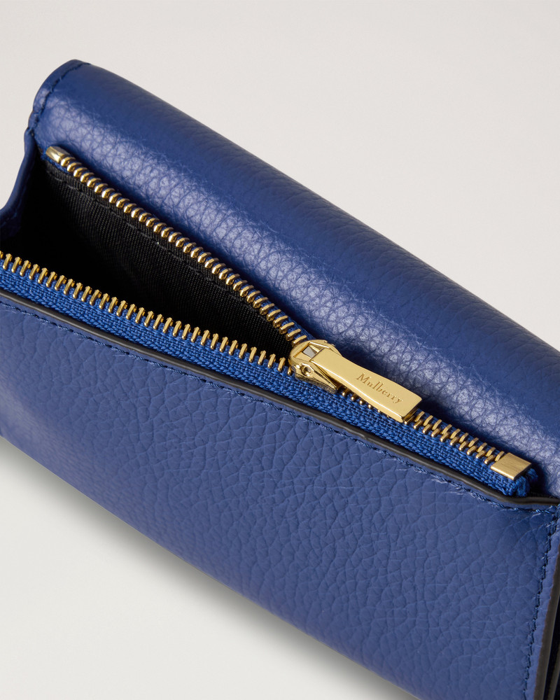 Mulberry Folded Multi-Card Wallet
Pigment Blue Small Classic Grain outlook