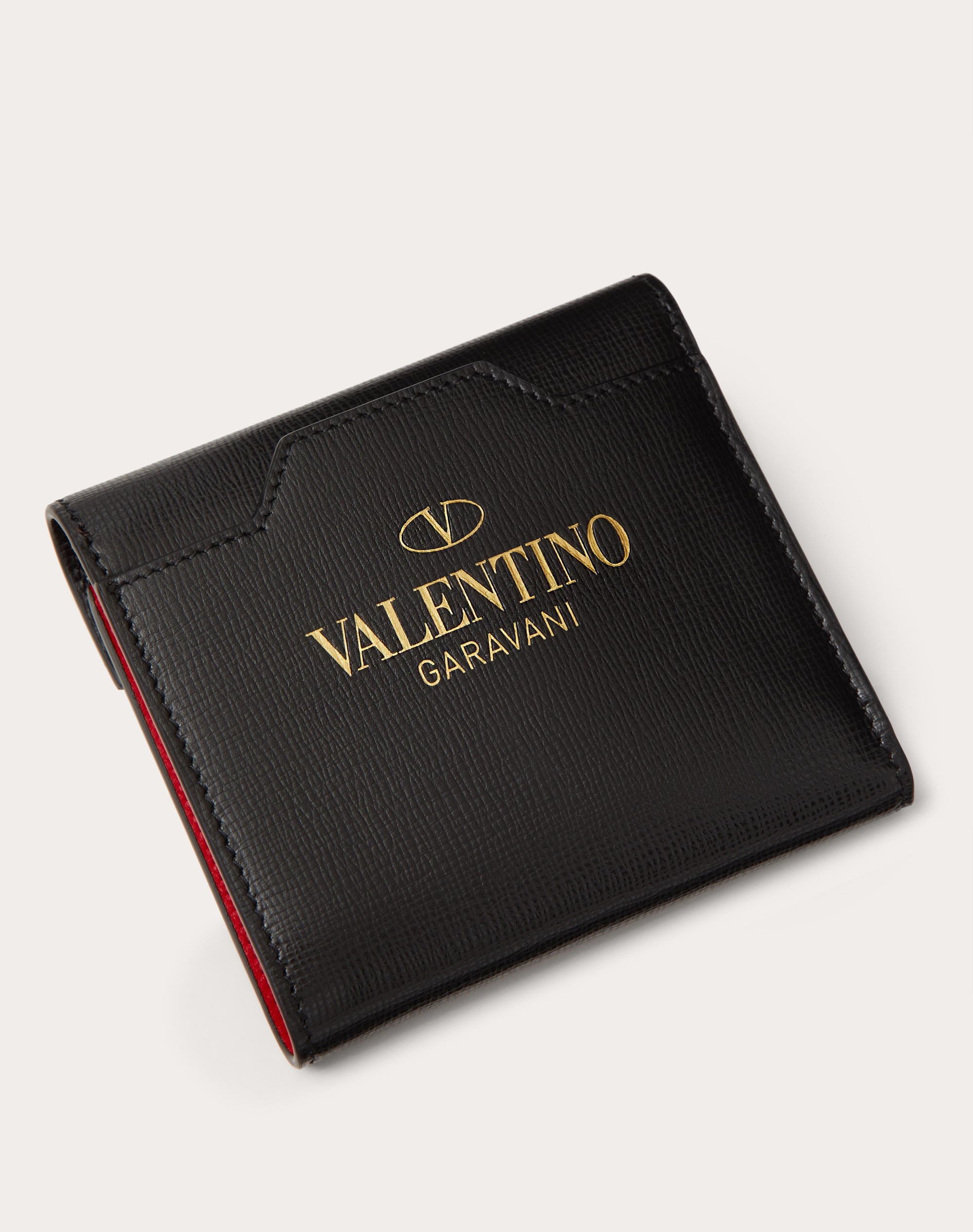 COMPACT ROCKSTUD WALLET IN GRAINY CALFSKIN - 3