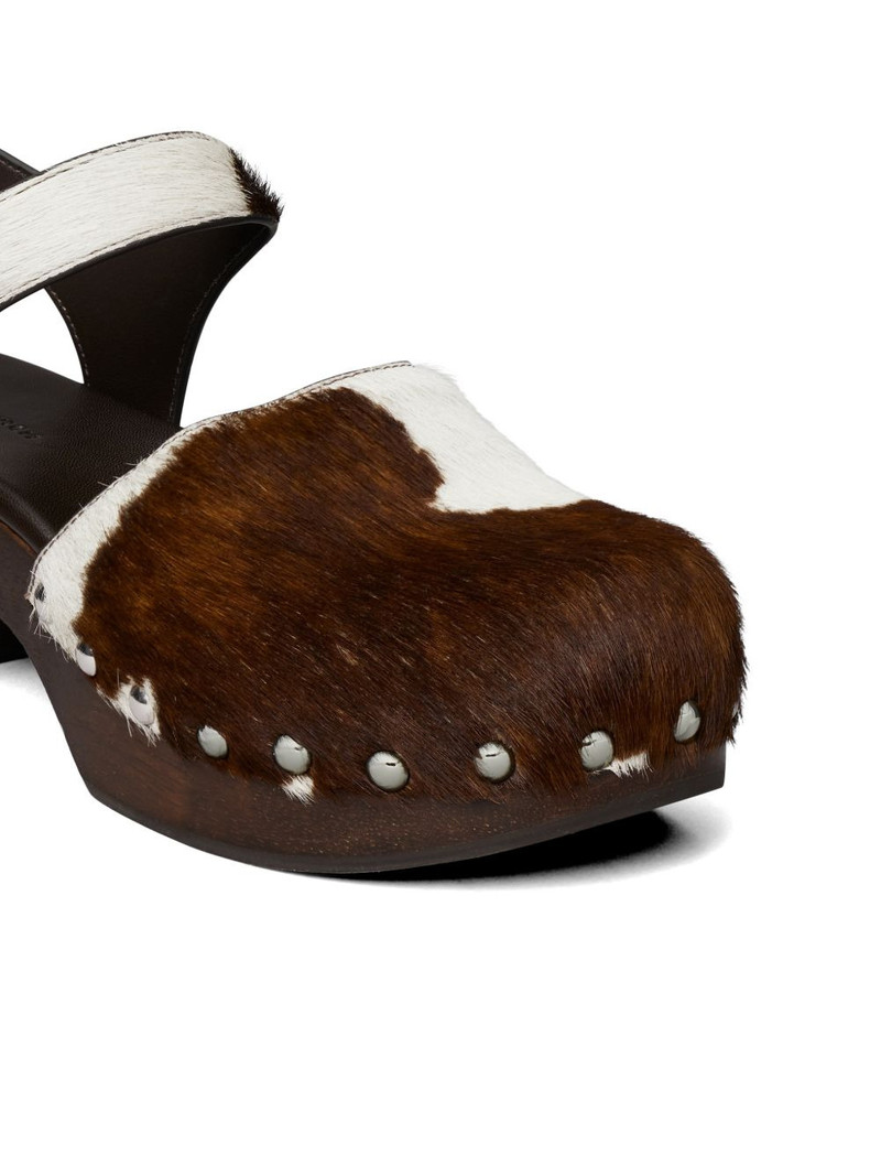 turnlock clog pumps 4