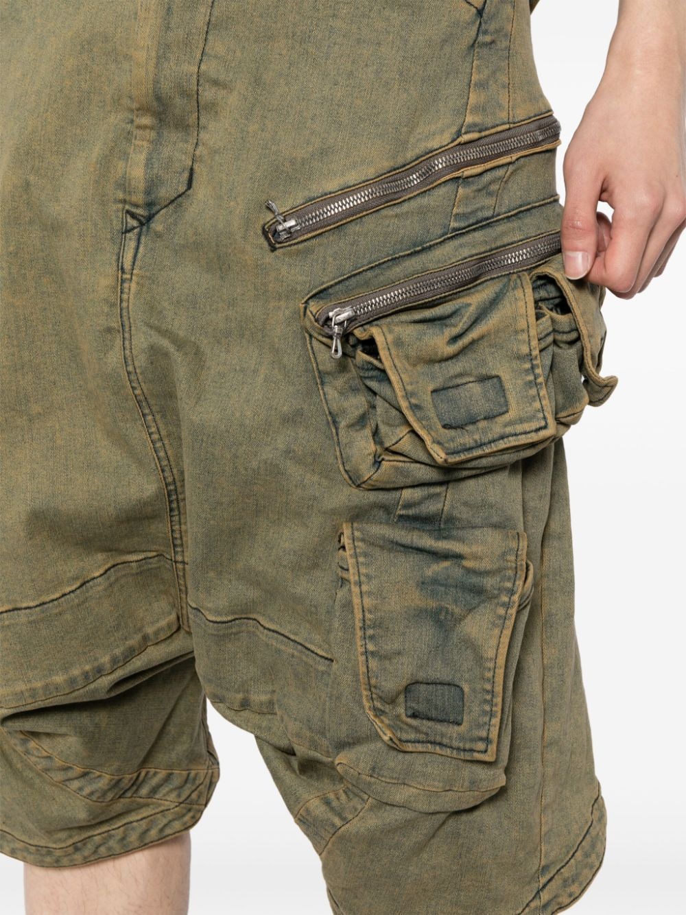 drop-crotch denim cargo shorts - 5