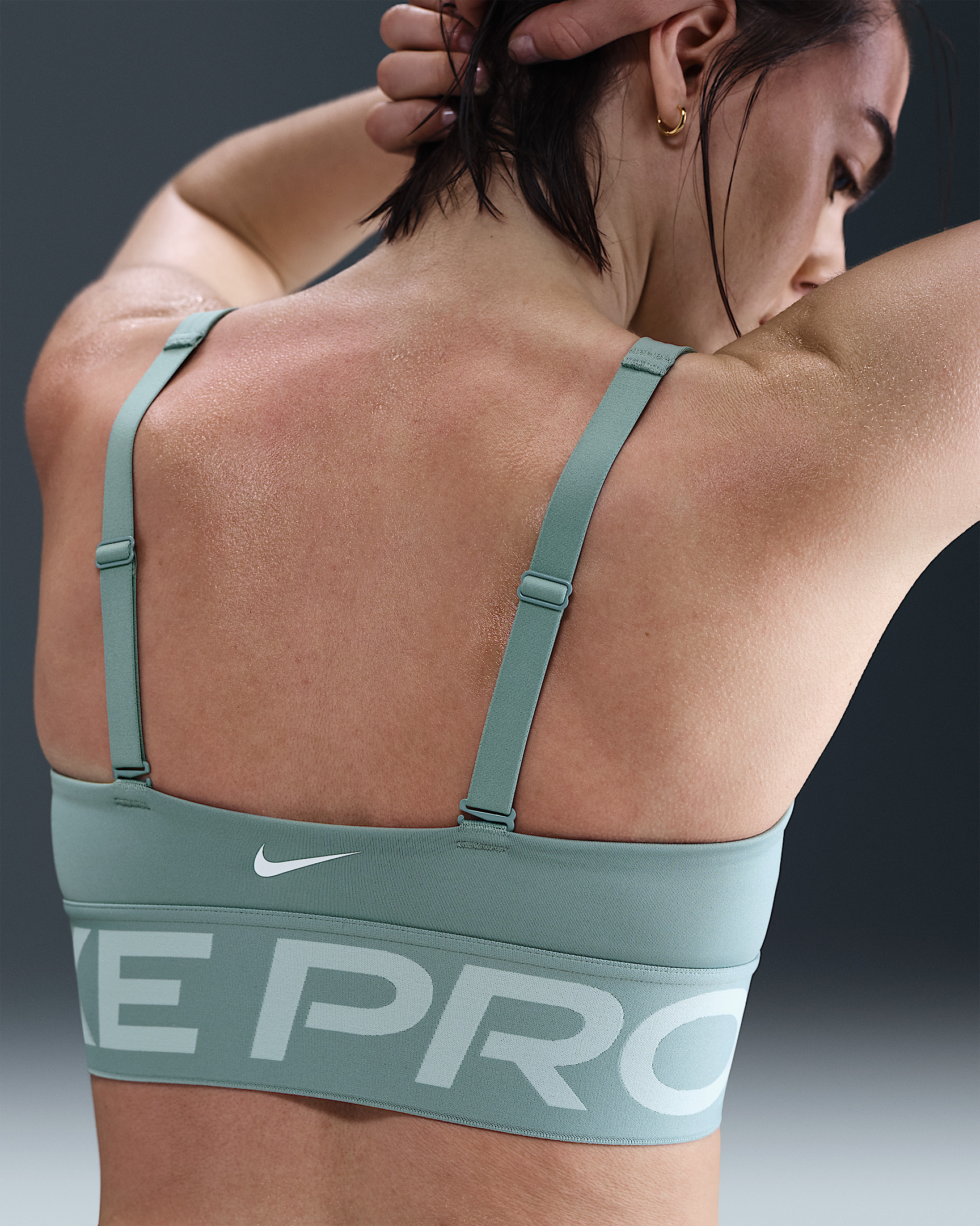 Nike Pro Indy Plunge Women's Medium-Support Padded Sports Bra - 2