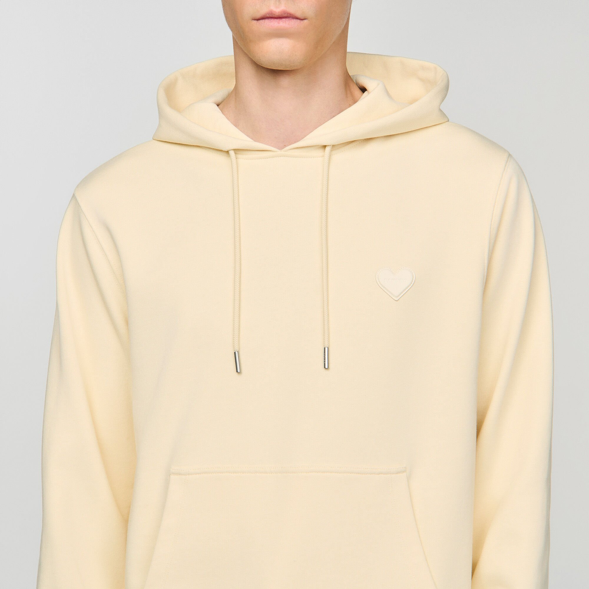 HEART PATCH SWEATSHIRT - 3