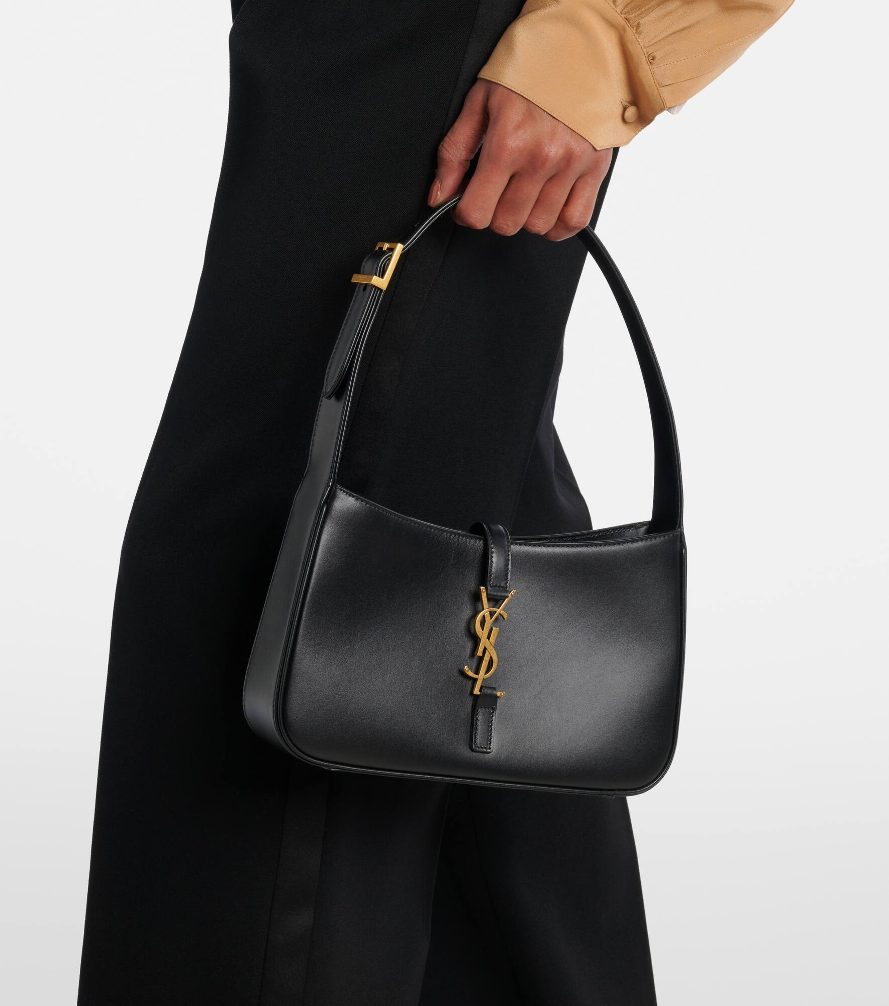 Le 5 à 7 leather shoulder bag - 6