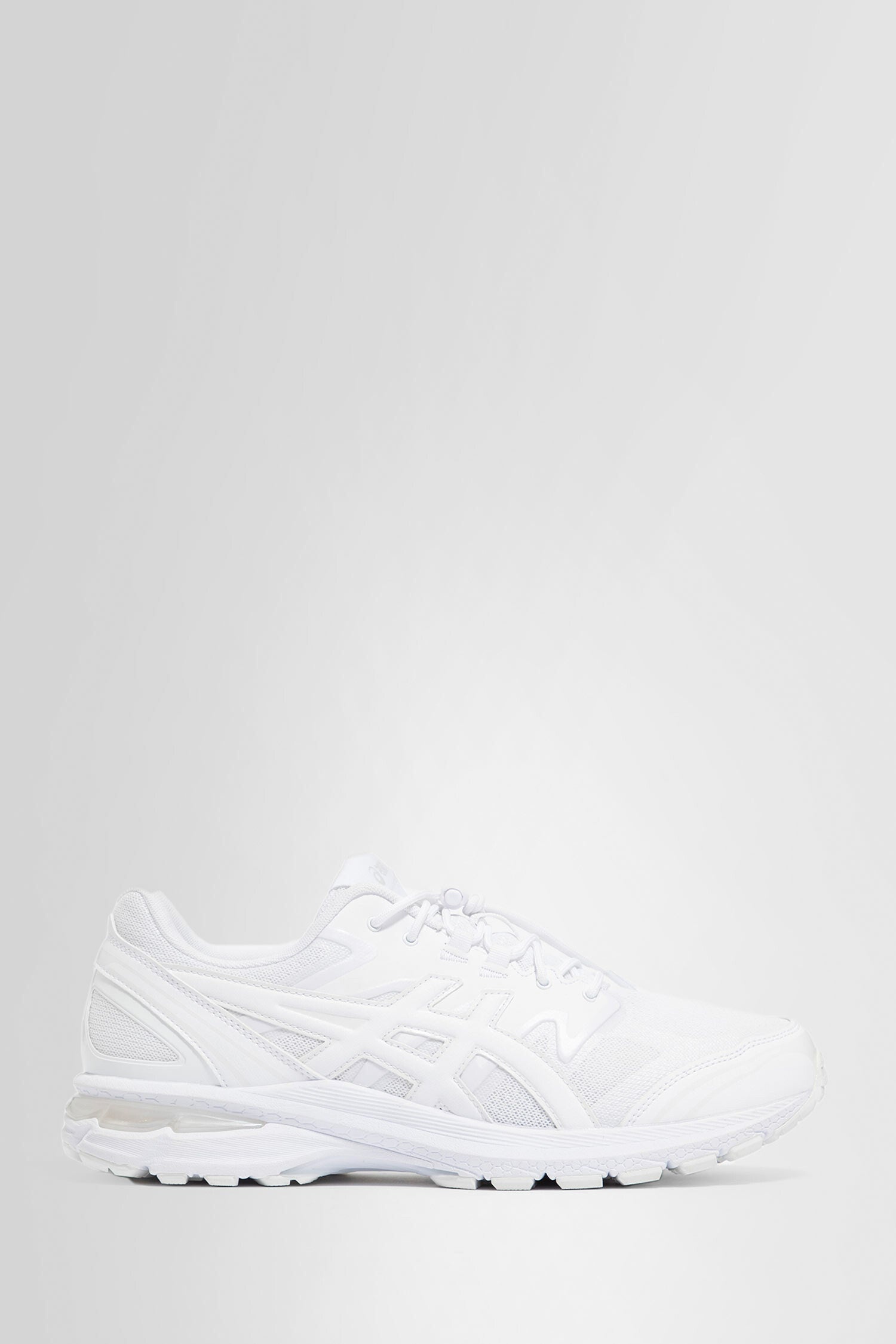 Asics-Collaboration-Sneakers - 1