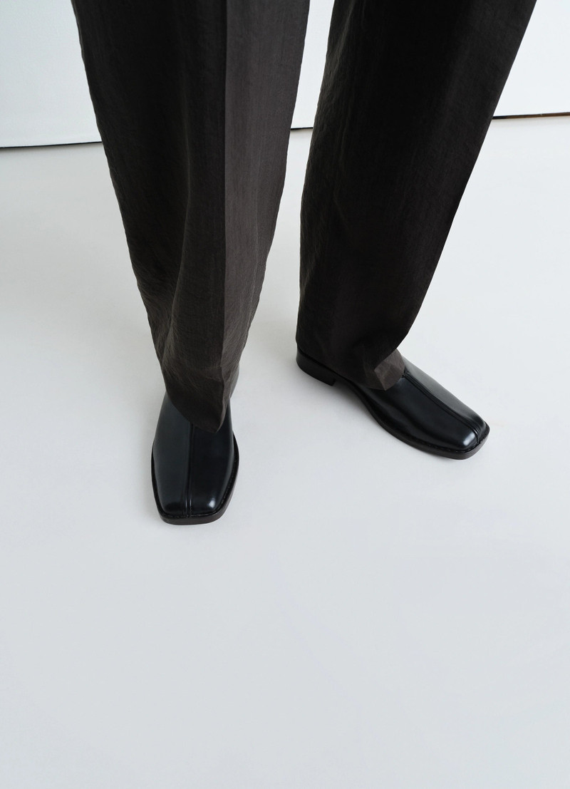 Lemaire FLAT PIPED SLIPPERS outlook