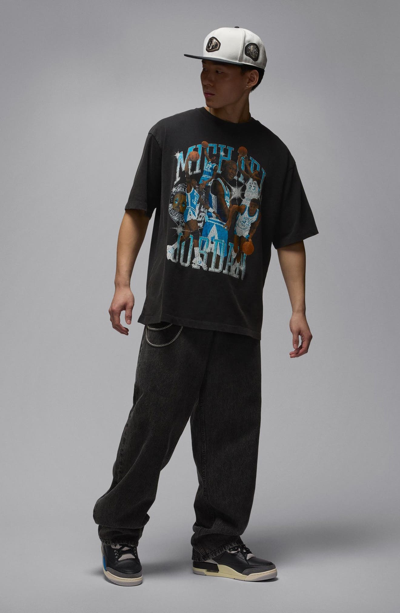 Air Jordan 3 Retro Basketball Sneaker in Black/Chile Red/Neutral Grey at Nordstrom - 2