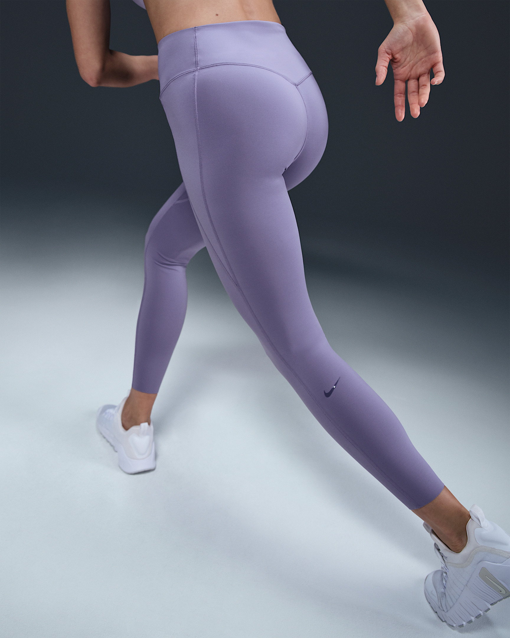 Nike Universa Women's Medium-Support High-Waisted 7/8 Leggings with Pockets - 3