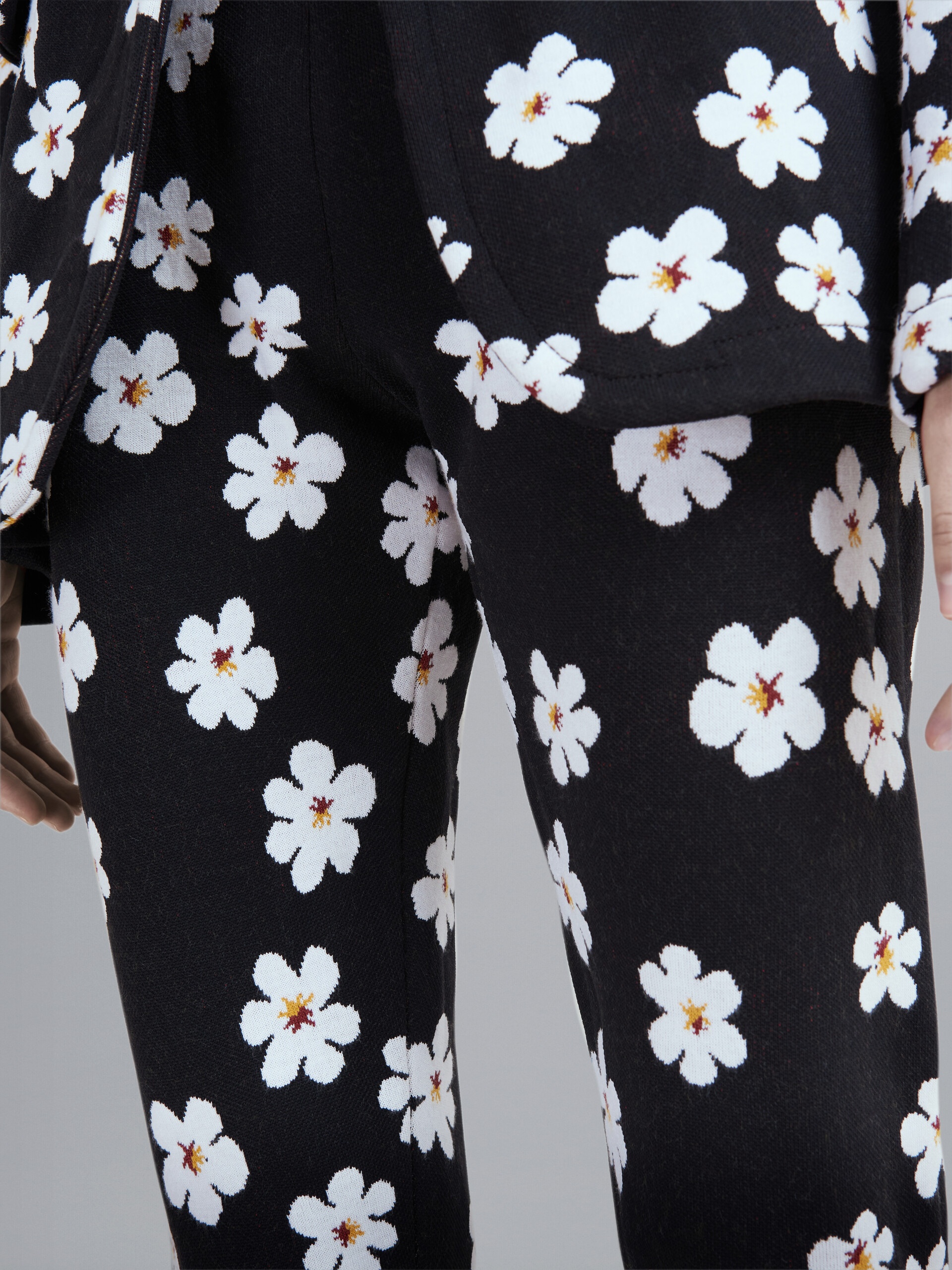 DAISY JACQUARD PANTS - 4