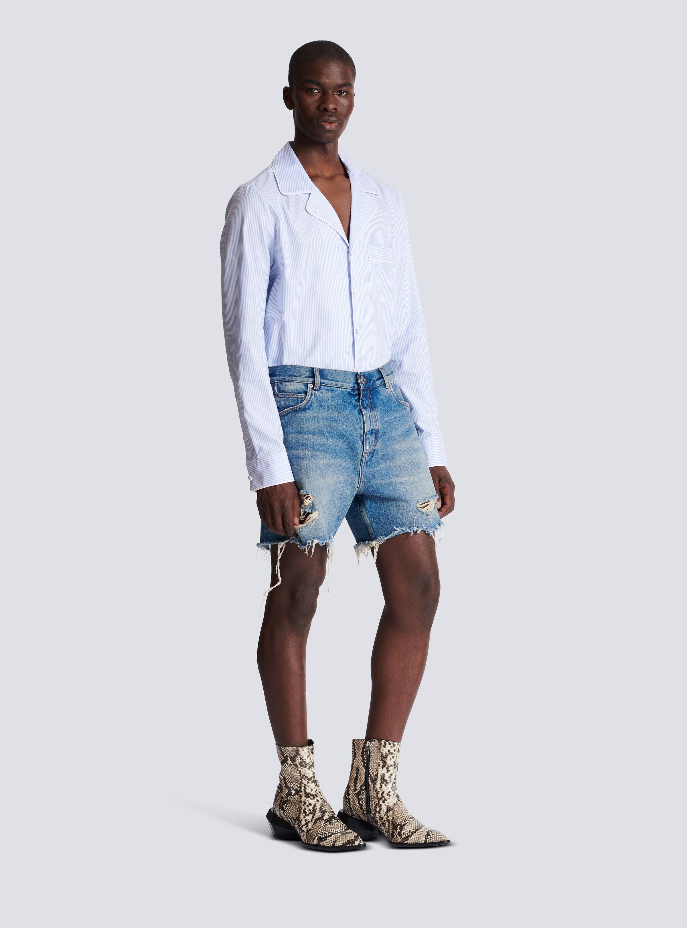 Unisex shorts in vintage Blue Wash denim - 3
