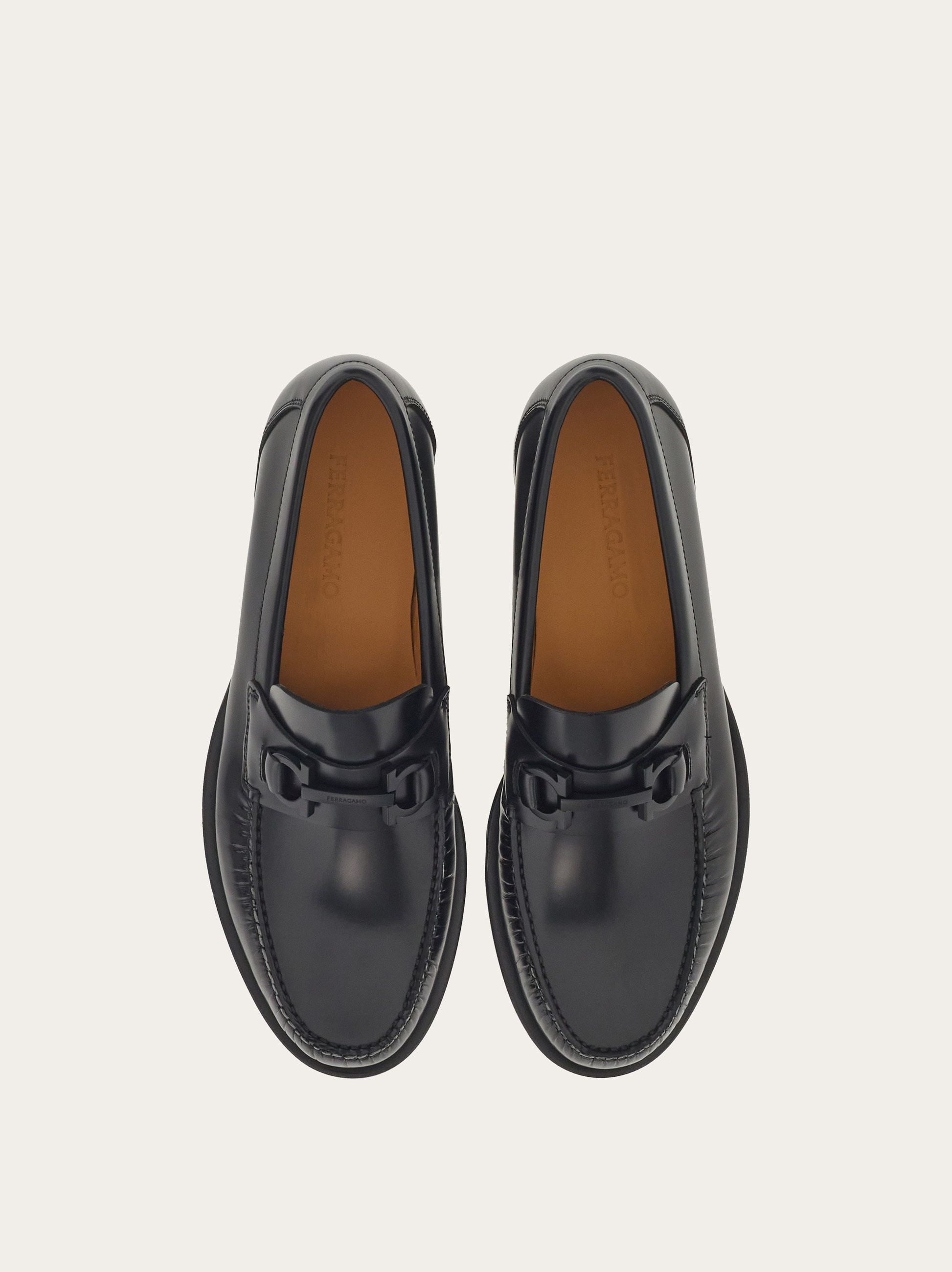 Ferragamoモカシン Moccasin with Gancini ornament - Men | Ferragamo
