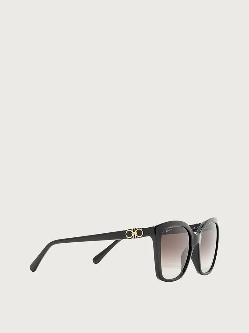 FERRAGAMO SUNGLASSES outlook