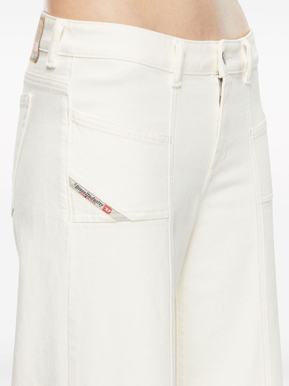 D-Akii mid-rise flared jeans - 5