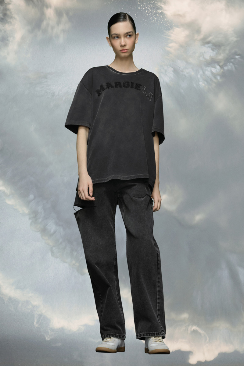 Logo heavy jersey T-shirt 5