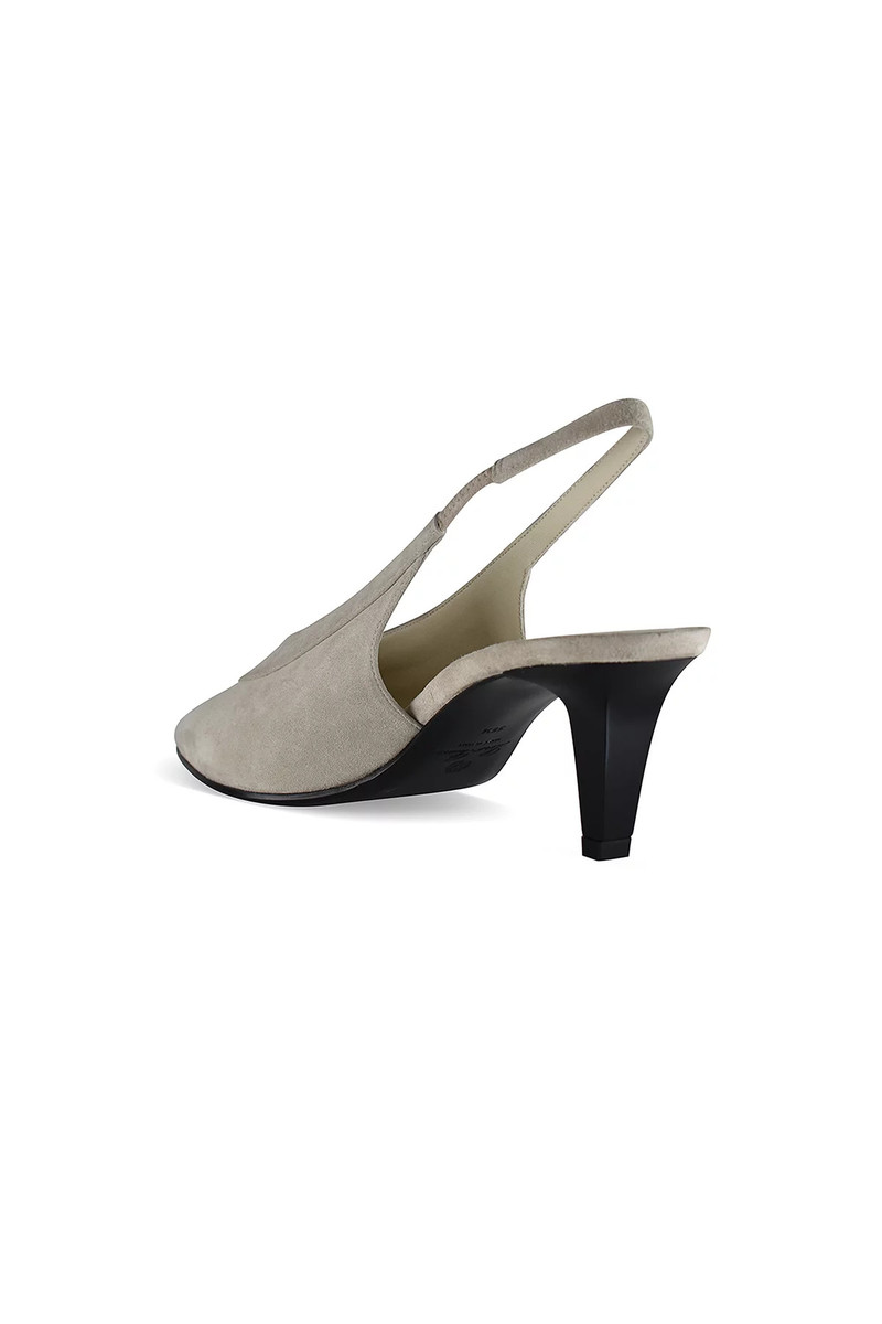 Loro Piana Rebecca pumps outlook