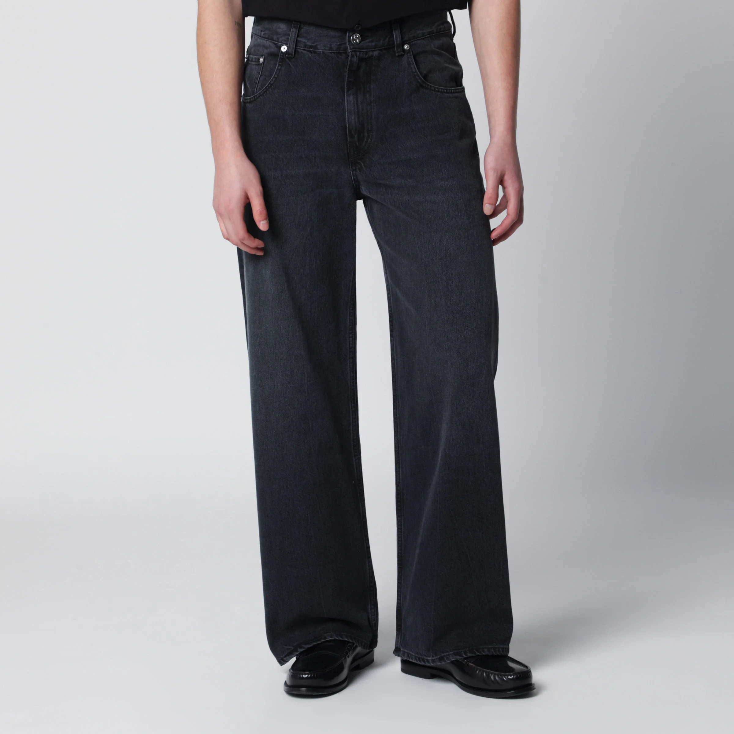 Relaxed Cut washed black jeans - 1