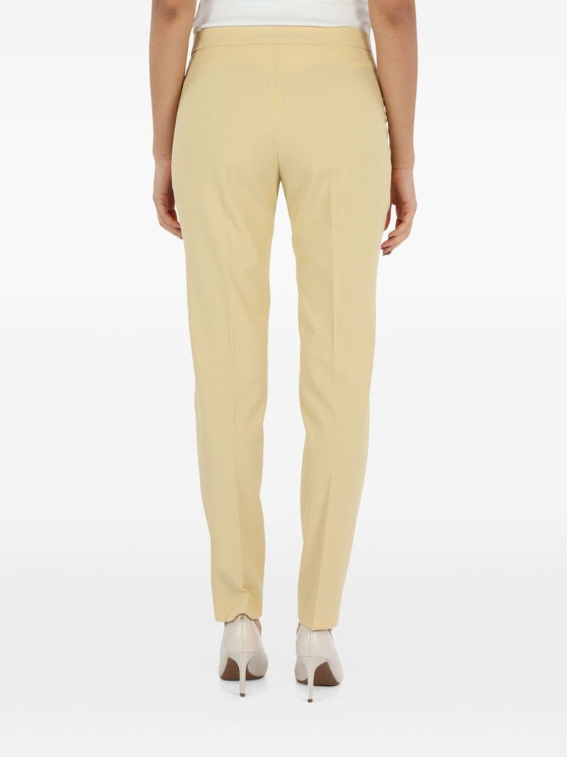 zip-fastening trousers 3
