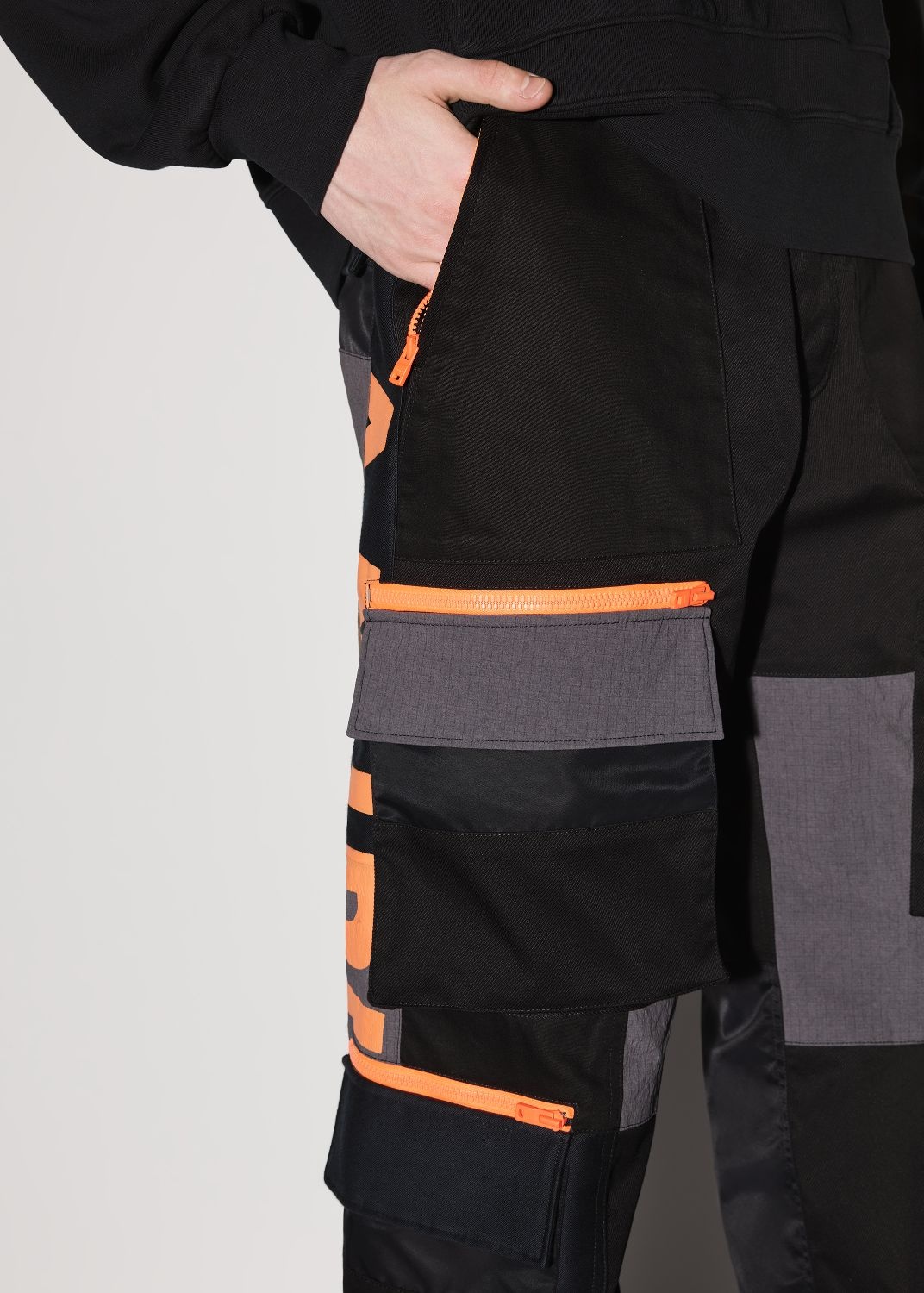 PARACHUTE PANTS - 6