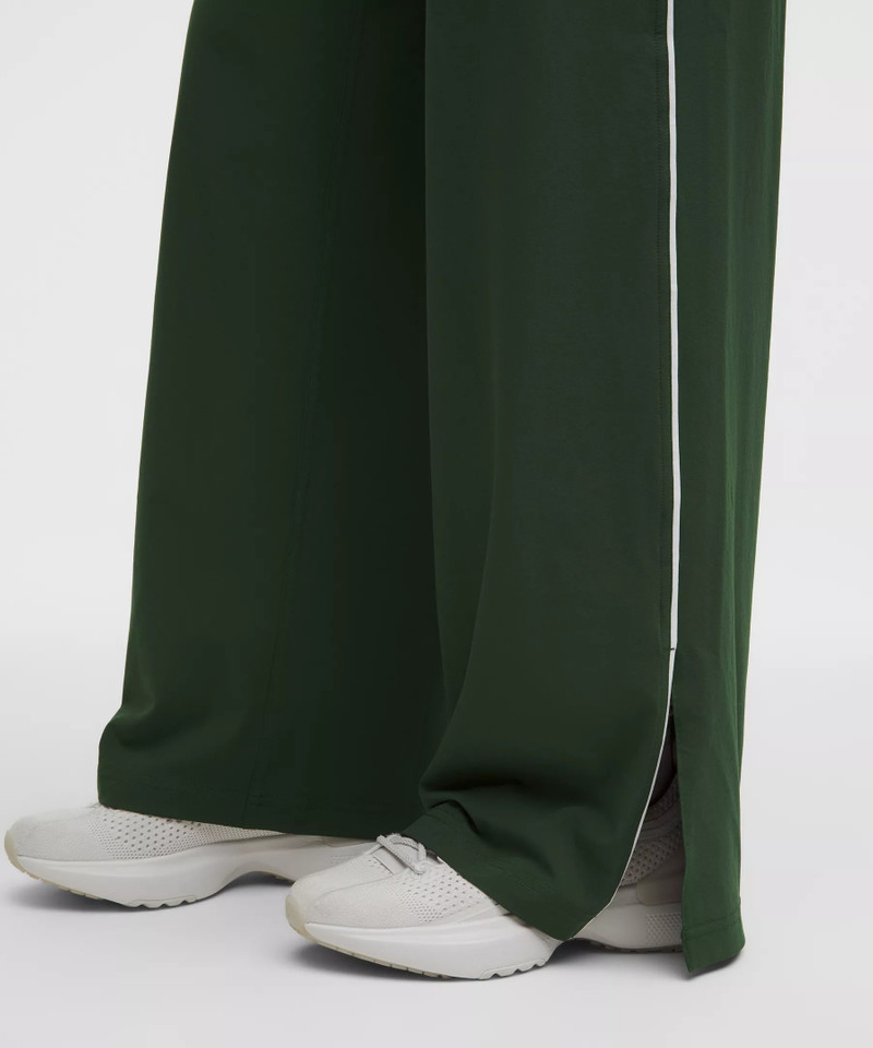 Court Rival Wide-Leg Track Pant *Regular 7