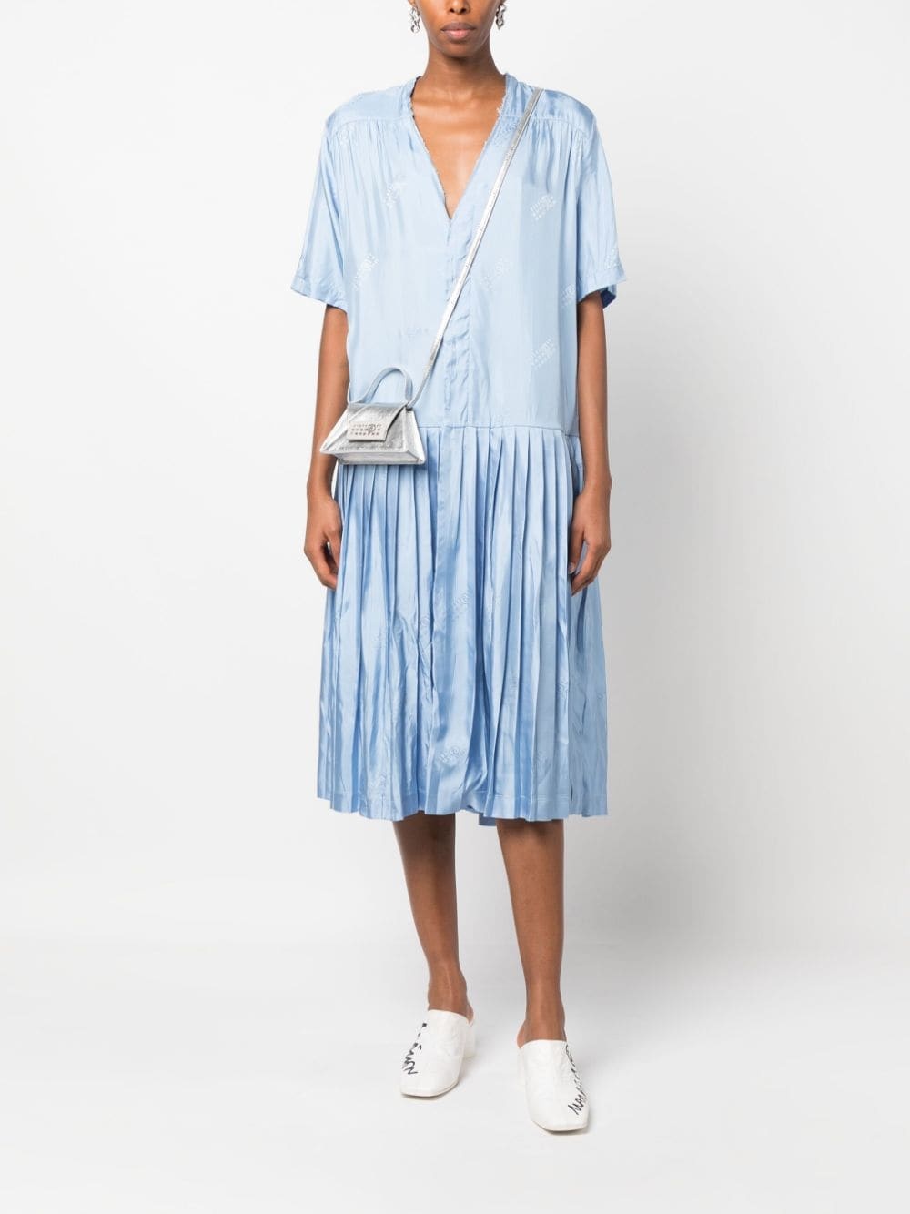 V-neck pleated midi dress - 2
