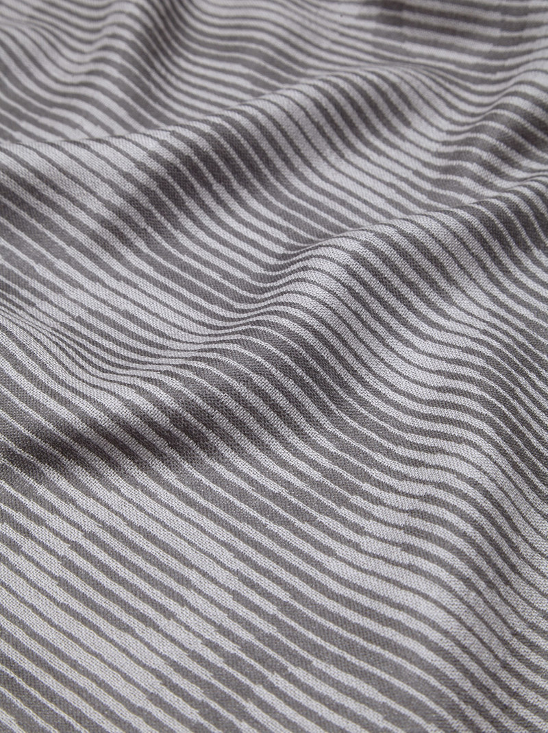 Gancini pattern scarf 3