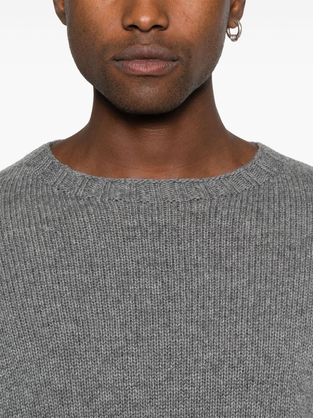 curved-logo sweater - 5
