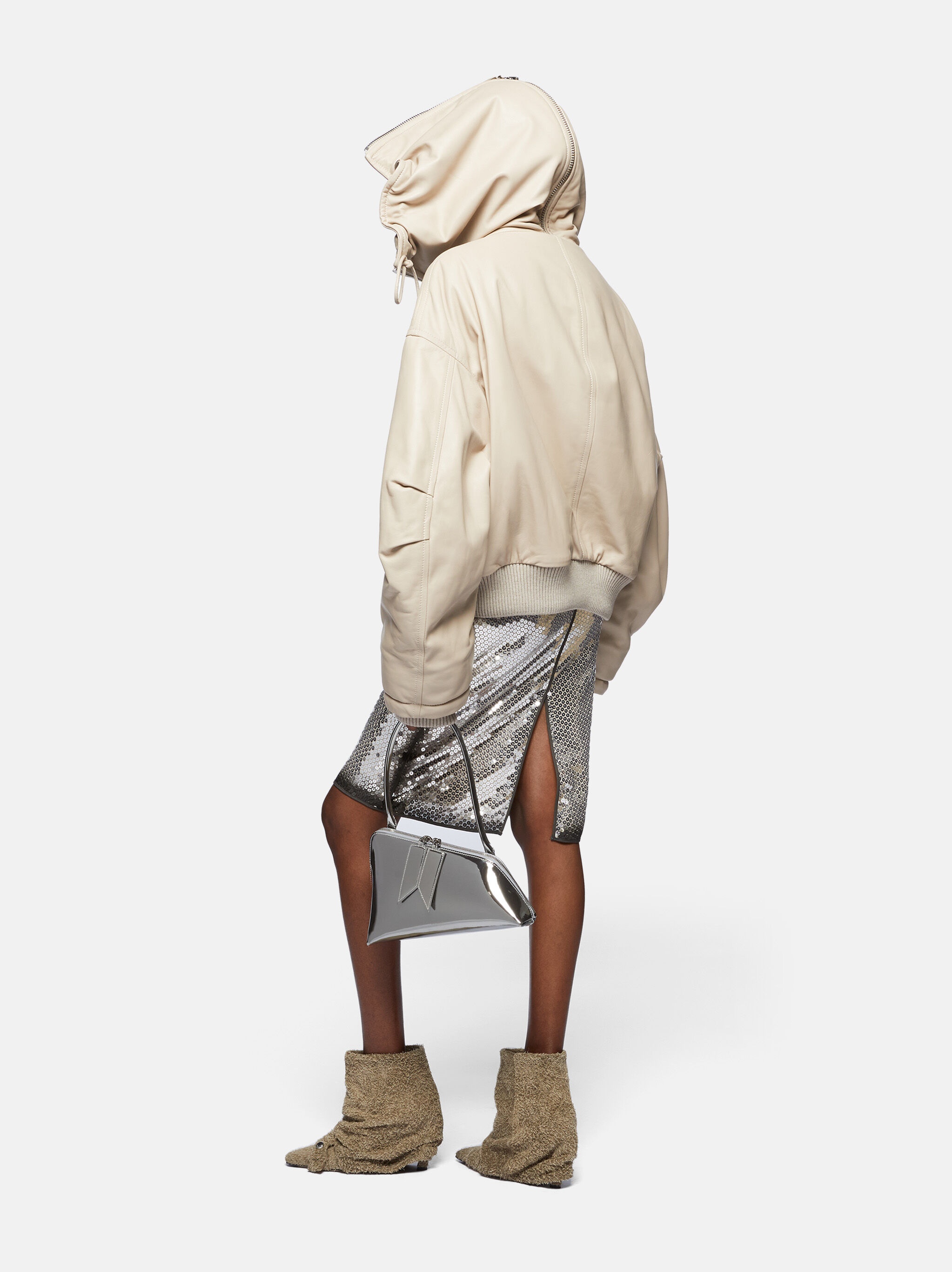 IVORY BOMBER - 3