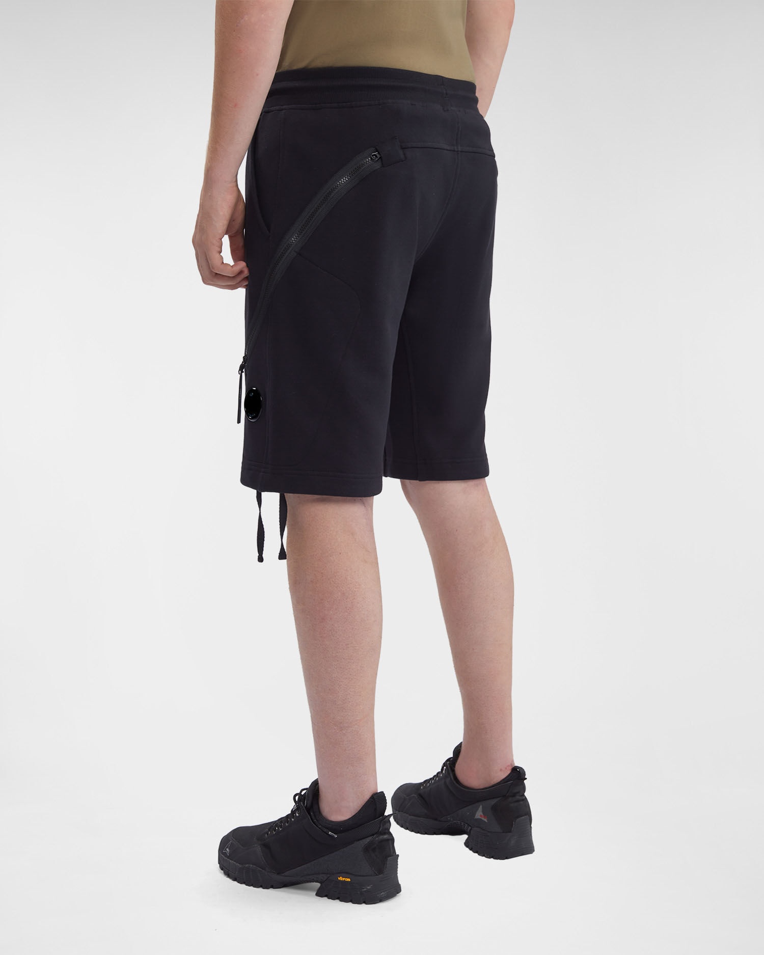 Diagonal Raised Fleece Zipped Pocket Shorts - 3