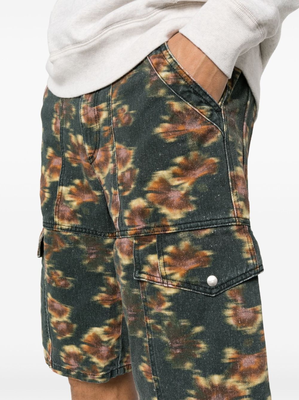 Jemuel abstract-print cargo shorts - 5