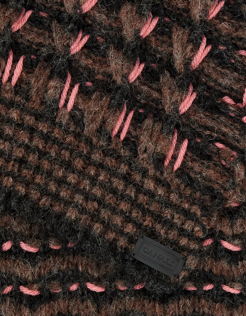 MACRO JACQUARD PATTERNED ALPACA AND WOOL KNIT SCARF 3