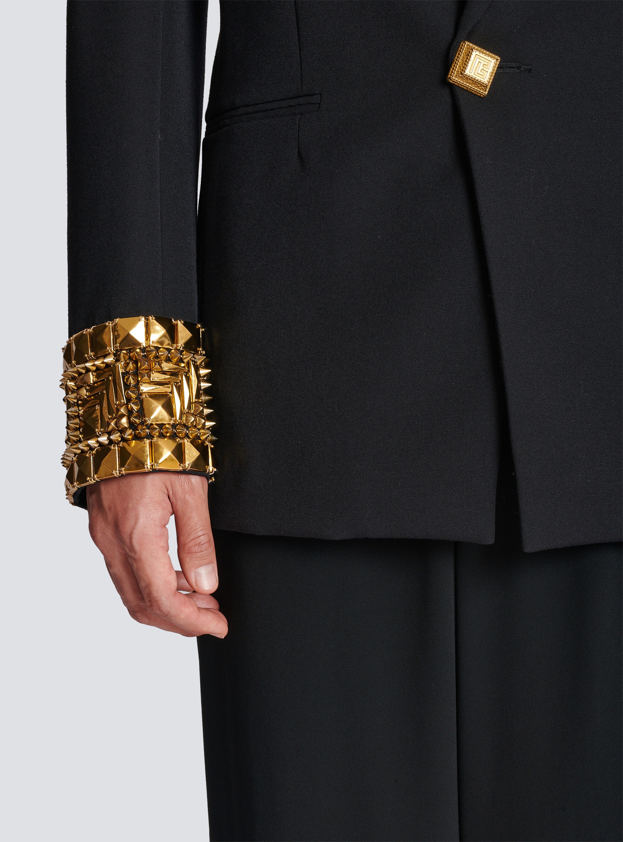 Wool blazer embroidered with pyramid studs - 7