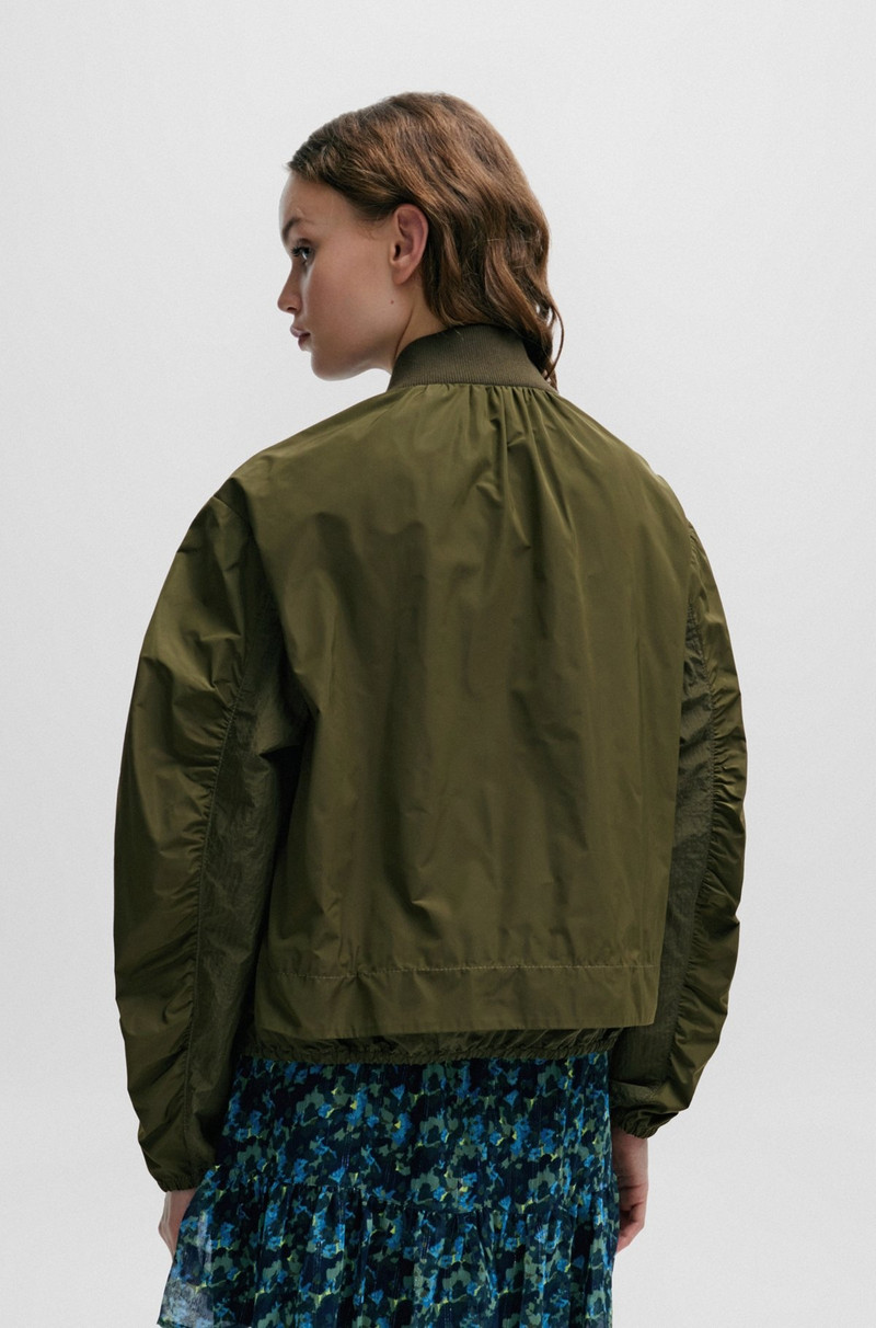 WATER-REPELLENT JACKET IN A RELAXED FIT 4