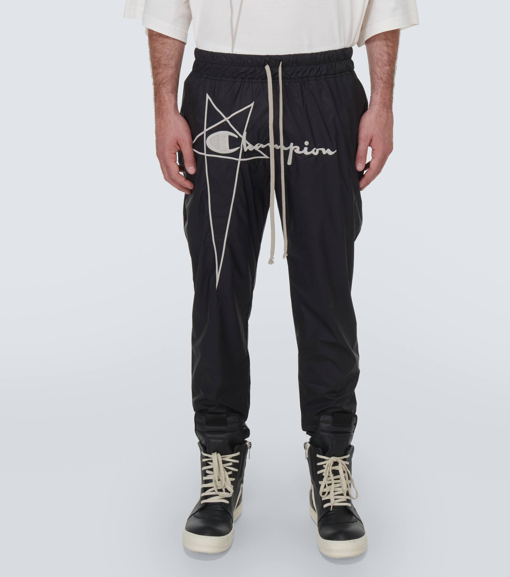 x Champion® nylon sweatpants - 3