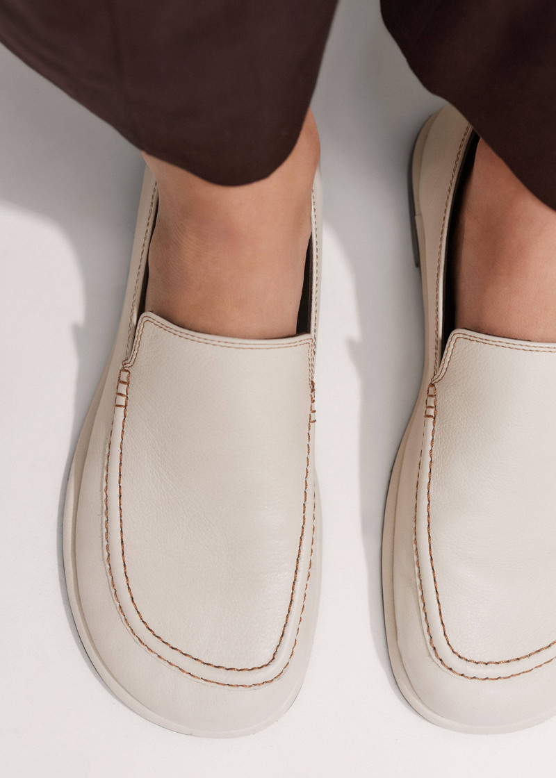 Travel Loafer 6