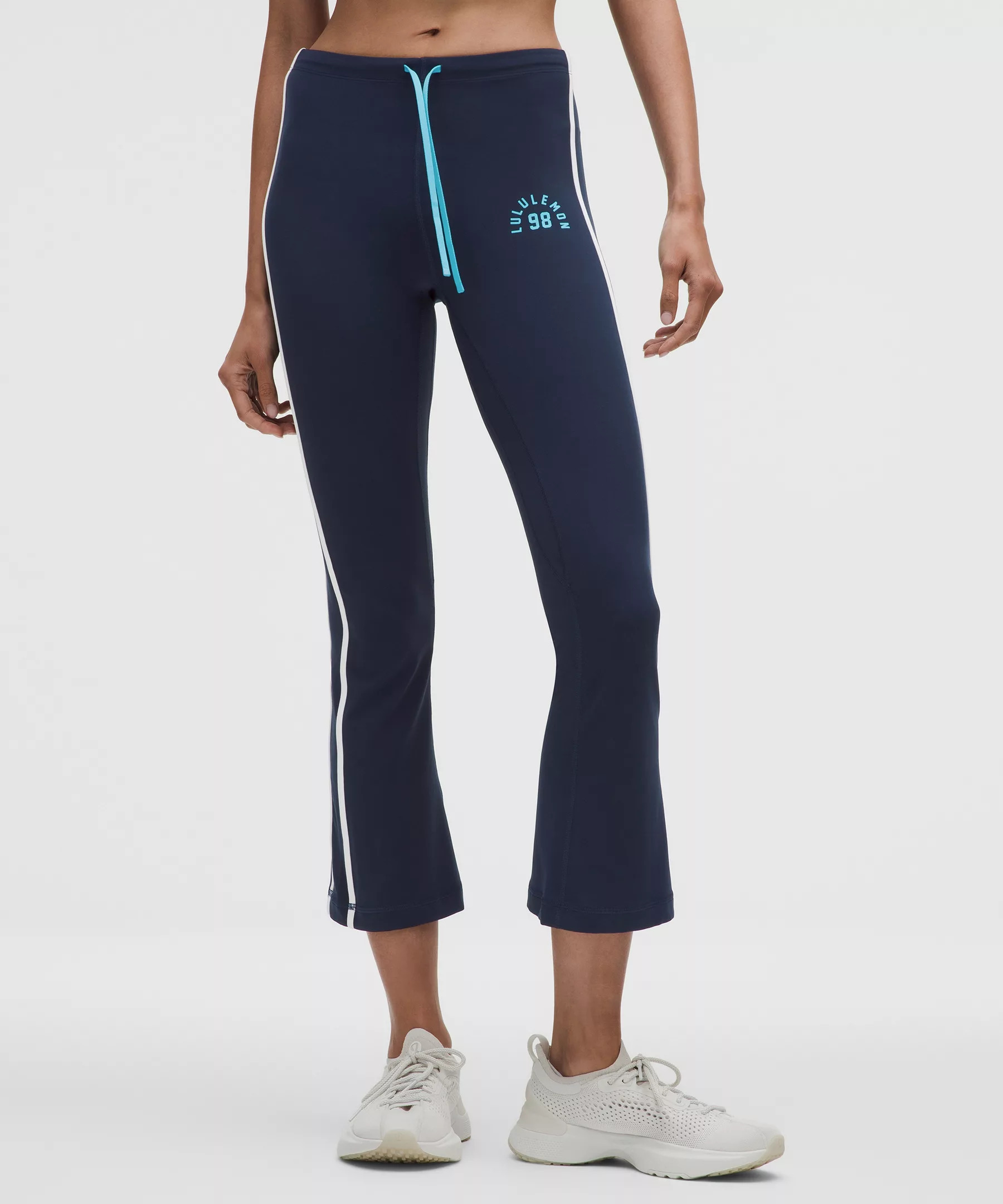 Nulu Sporty Trim Mid-Rise Flared Pant - 2