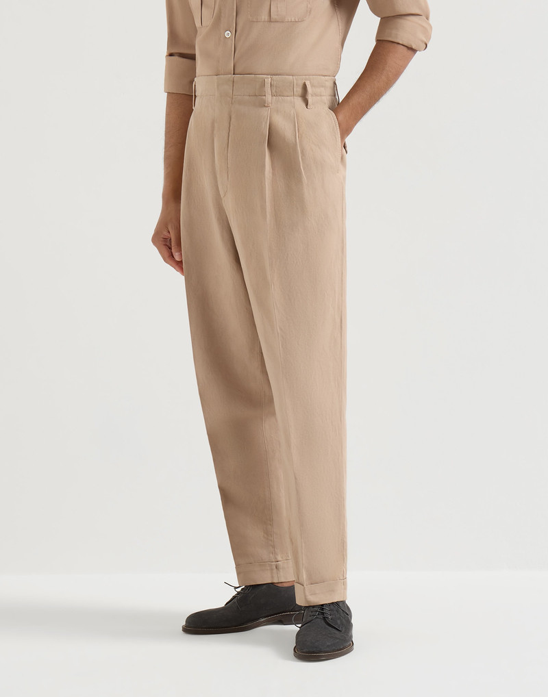 Garment-dyed trousers in cotton and linen canvas with double pleats 2