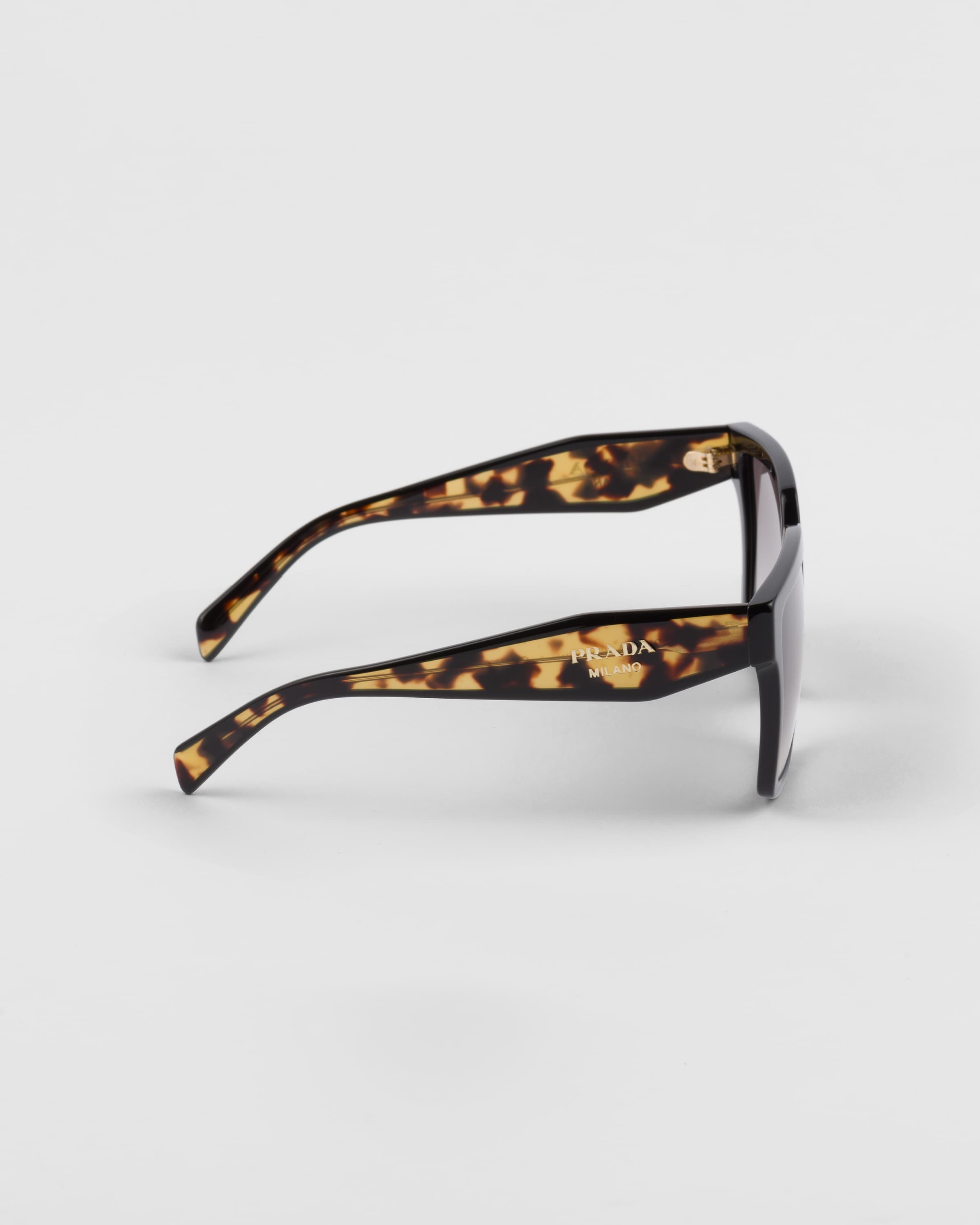 Sunglasses with Prada logo - 4