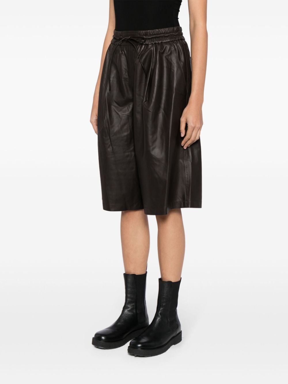 knee-length leather shorts - 3