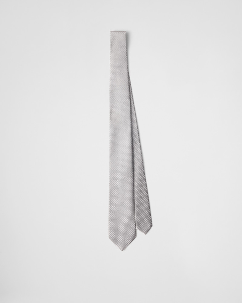Silk tie 1