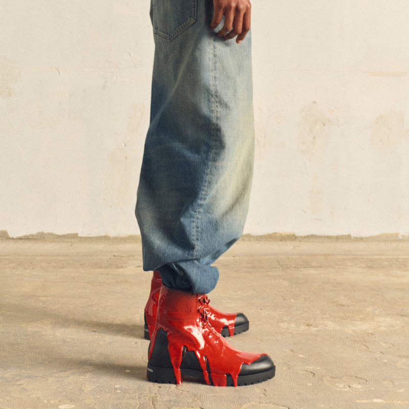 Christian Louboutin Molten Trapman outlook