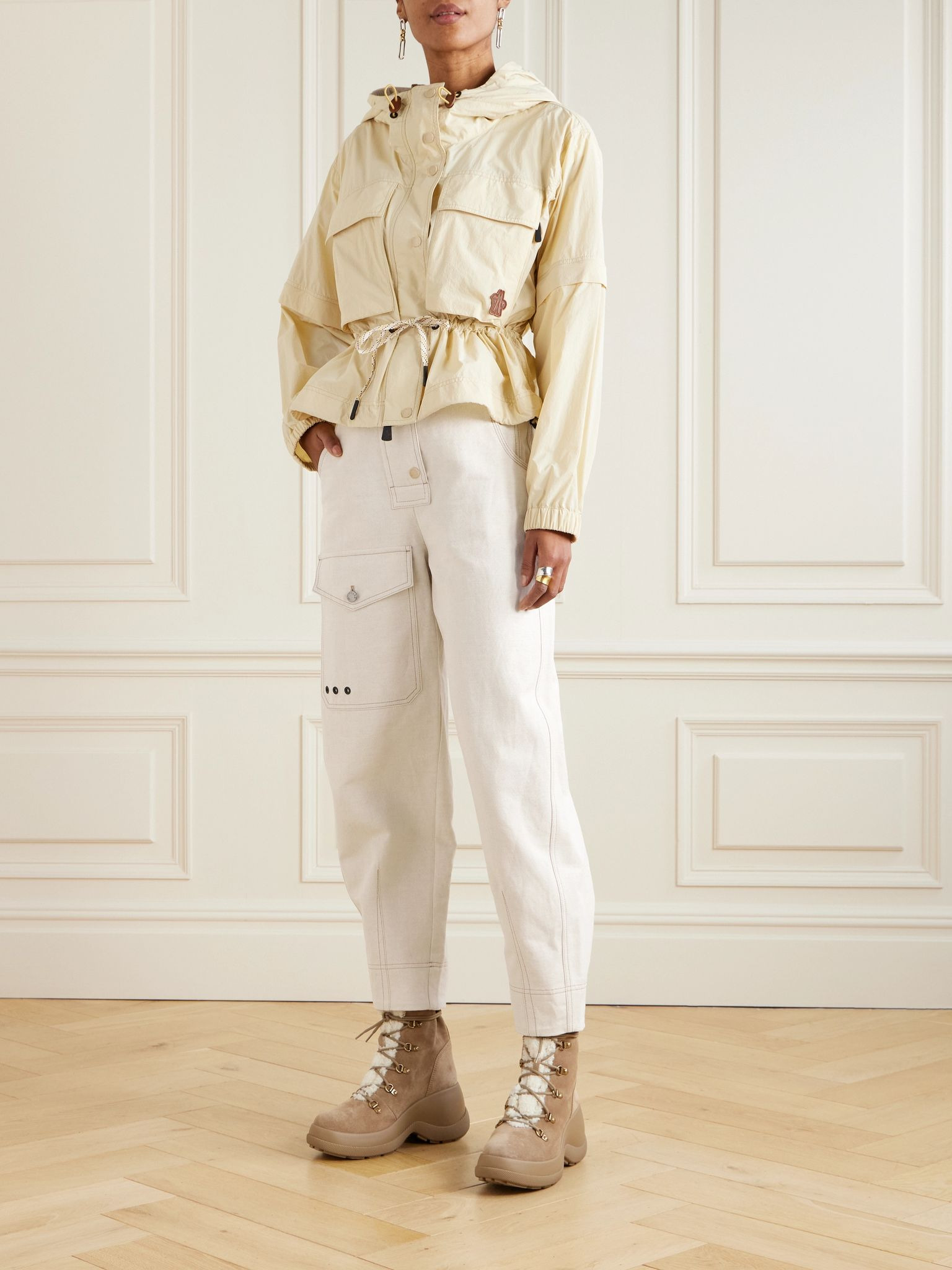 Eyelet-embellished cotton and linen-blend canvas tapered cargo pants Beige - 2