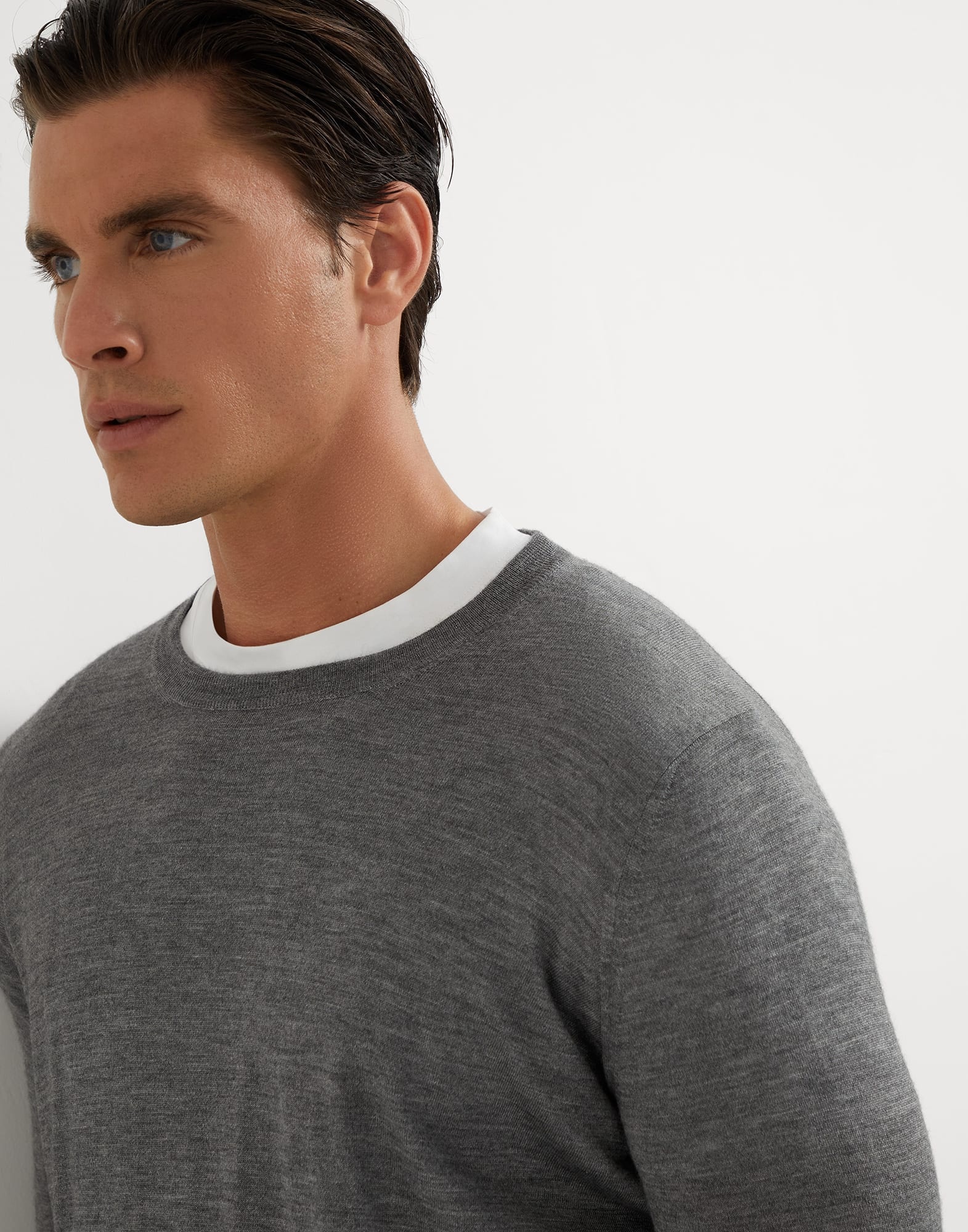 Lightweight cashmere and silk crew neck sweater - 3
