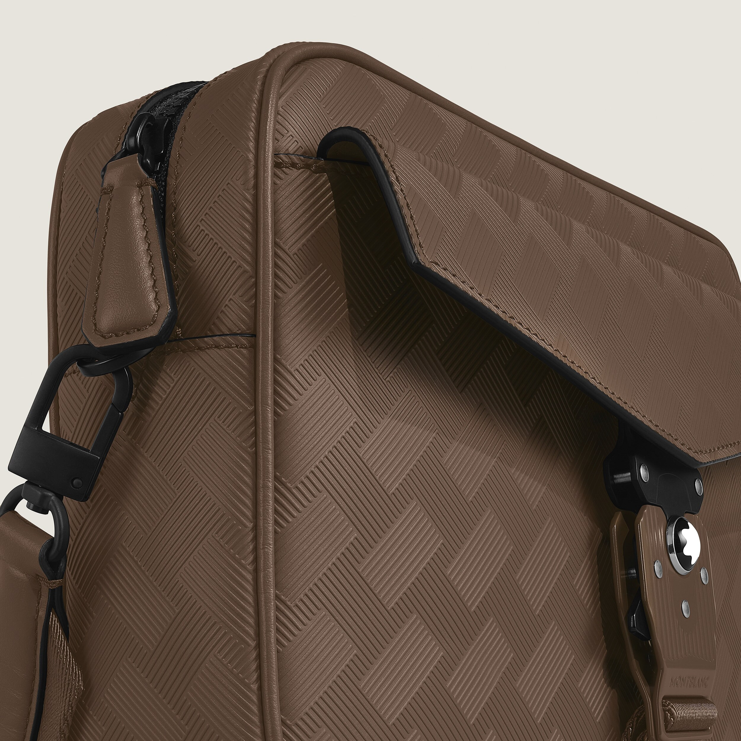 M-Lock messenger - 2