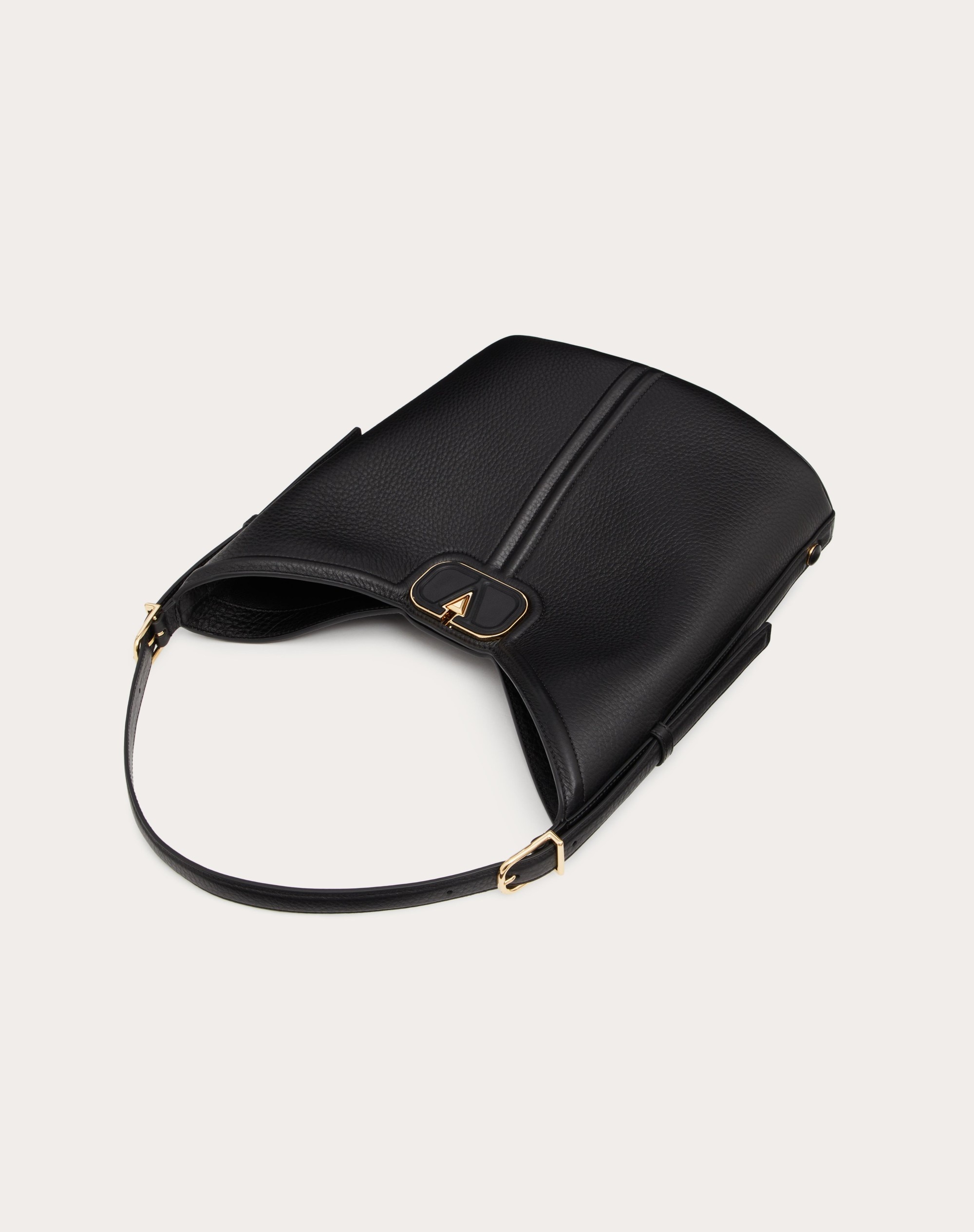 VLOGO LEATHER HOBO BAG IN GRAINY CALFSKIN - 5
