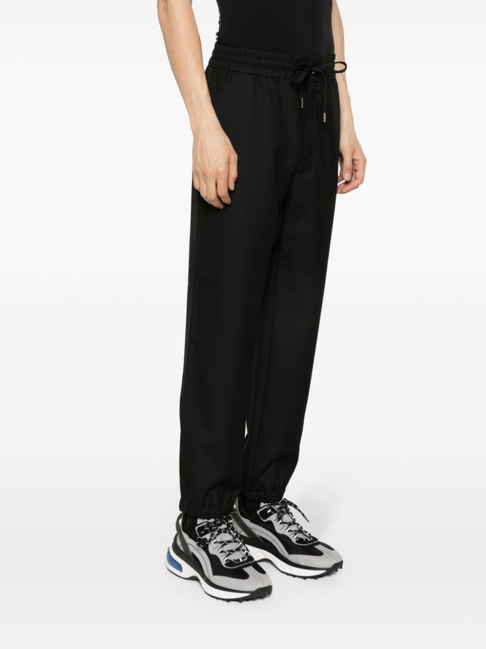 V-Emblem tapered trousers - 3
