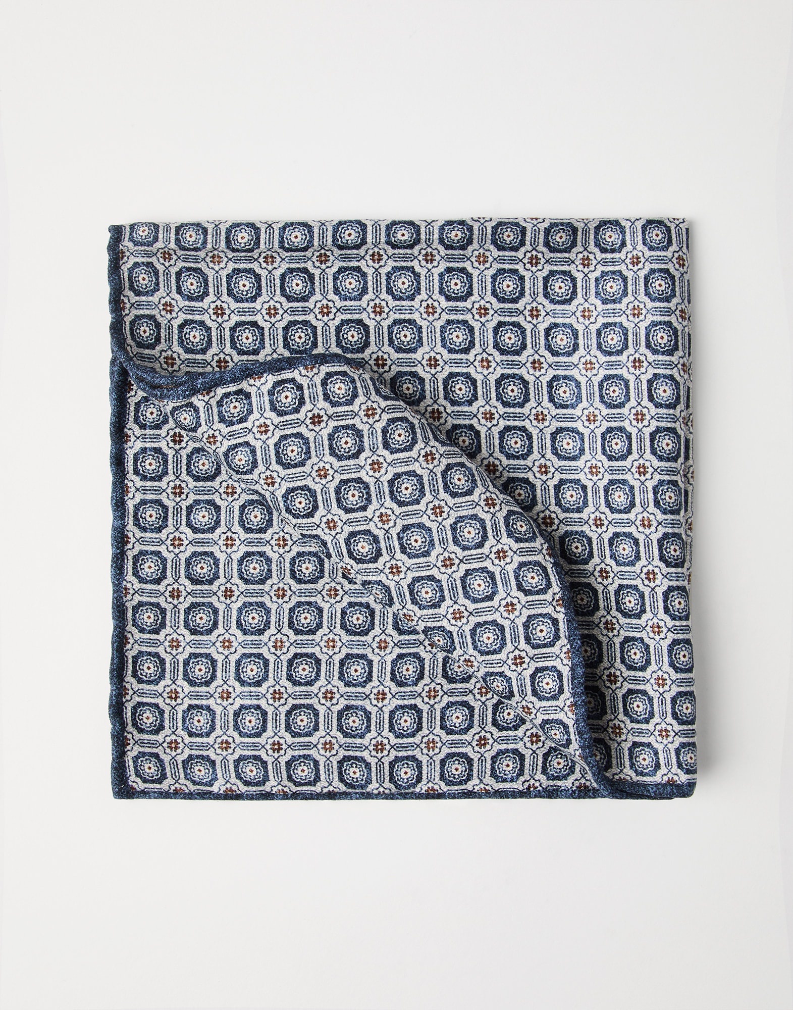Silk pocket square with pattern - 1