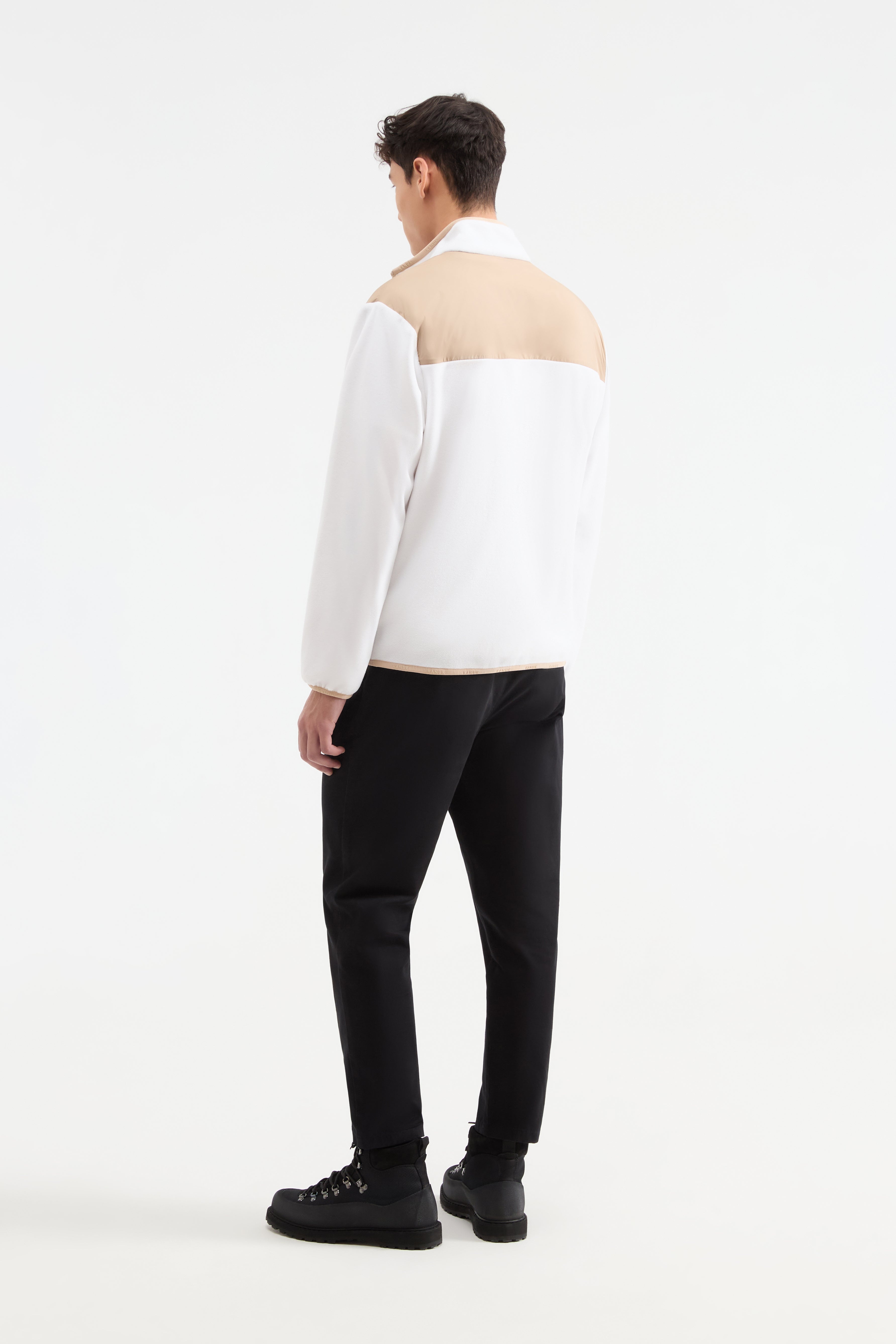 Comox Fleece in White and Beige - 6
