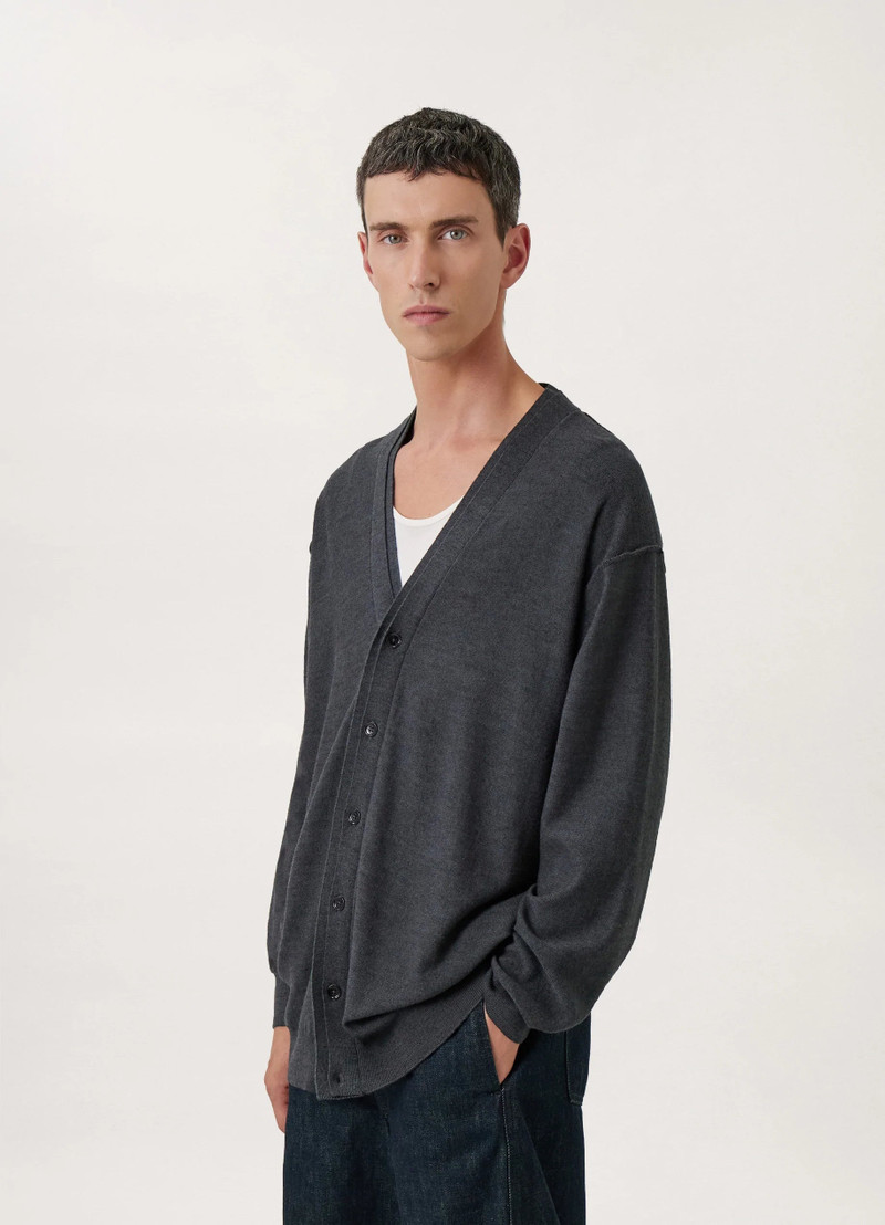 Lemaire TWISTED CARDIGAN
MERINO BLEND outlook