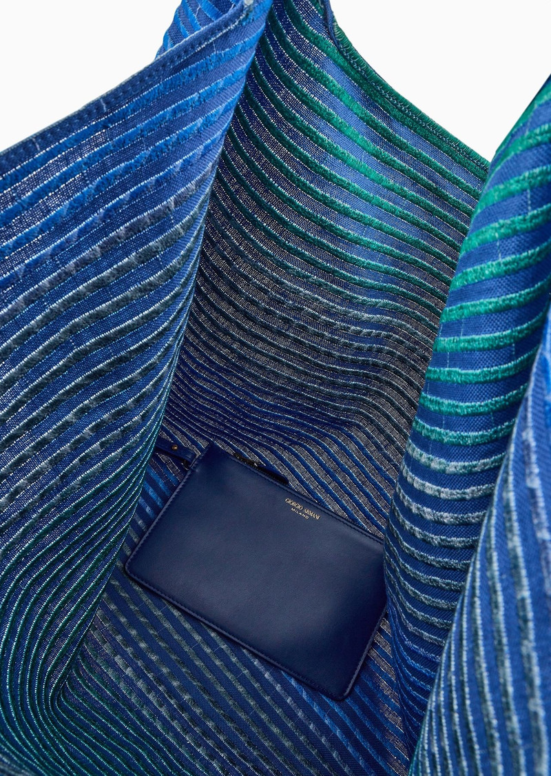 Embroidered canvas shoulder bag 4